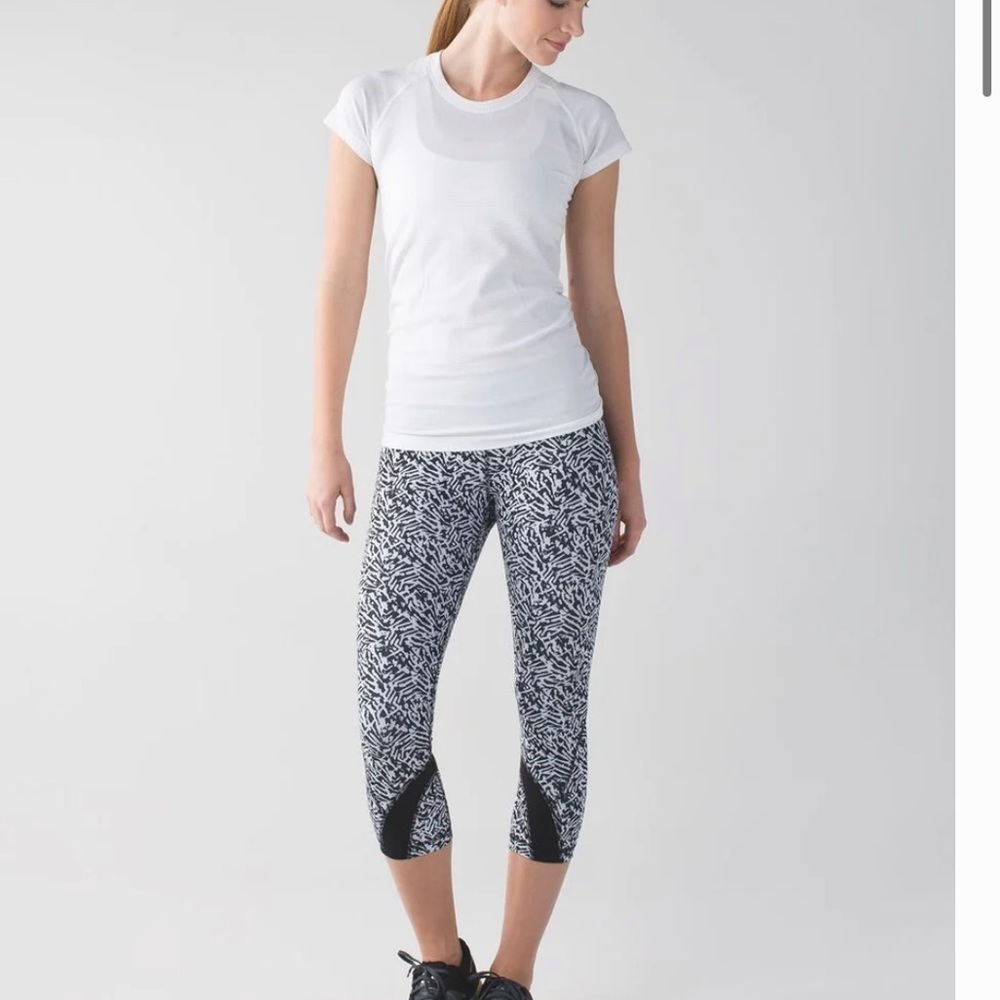 Lululemon Run Inspire Crop II Luxtreme